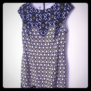 Maggy London- Exposed zipper, fitted dress!